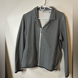 Kim Rogers: Black and White Checkered Zip-Up Jacket!!!  Spring Jacket!